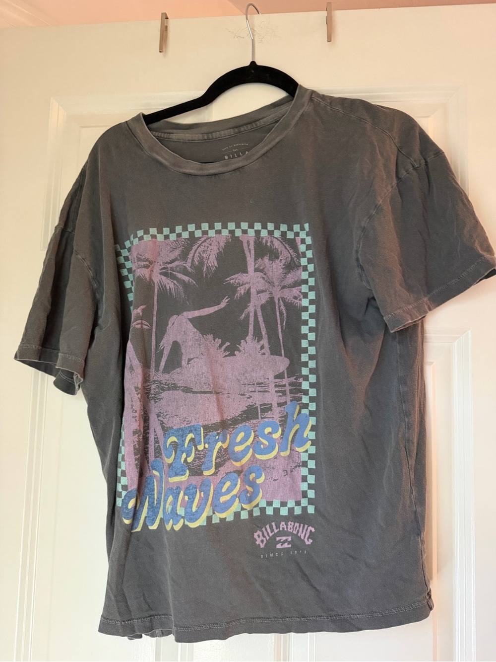Billabong T shirt